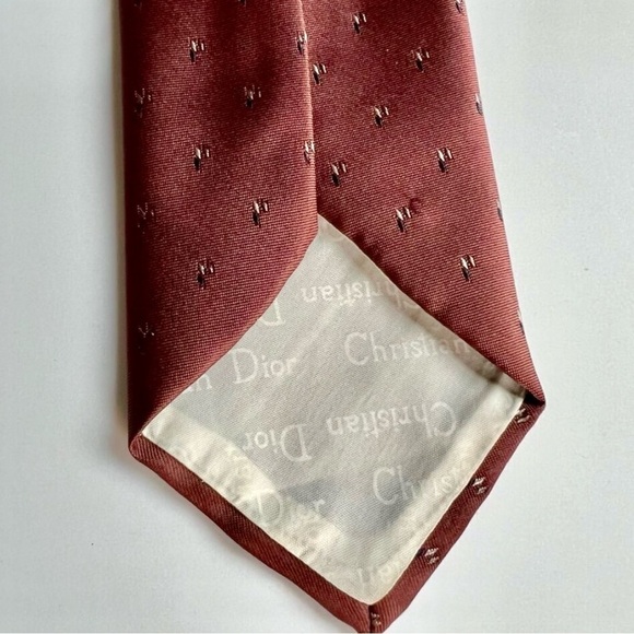 Vintage Christian Dior Necktie Tie  Classic Elegant Timeless Silk Blend - Picture 2 of 9